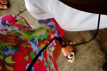 بدأت الشقراء سكسي عربي نار نفسها تمارس الجنس مع رجل بدلاً من زوجة الأب.