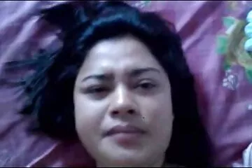 زوجان في الحب سكسي سوري نار يمارسان الجنس بحماس على سرير واسع