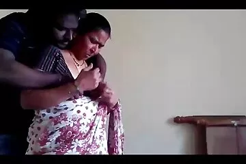 مارست الطفلة الجنس سكس رقص نار مع والد صديقها